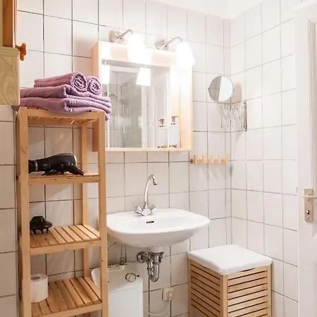 Ferienwohnung Beim Museumshafen Apartment *